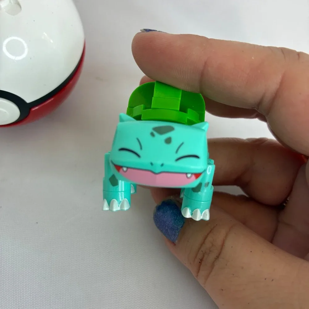 Pokemon Bulbasaur Nano Block Set Mega Construx in Poke Ball Toy Kids Collectible